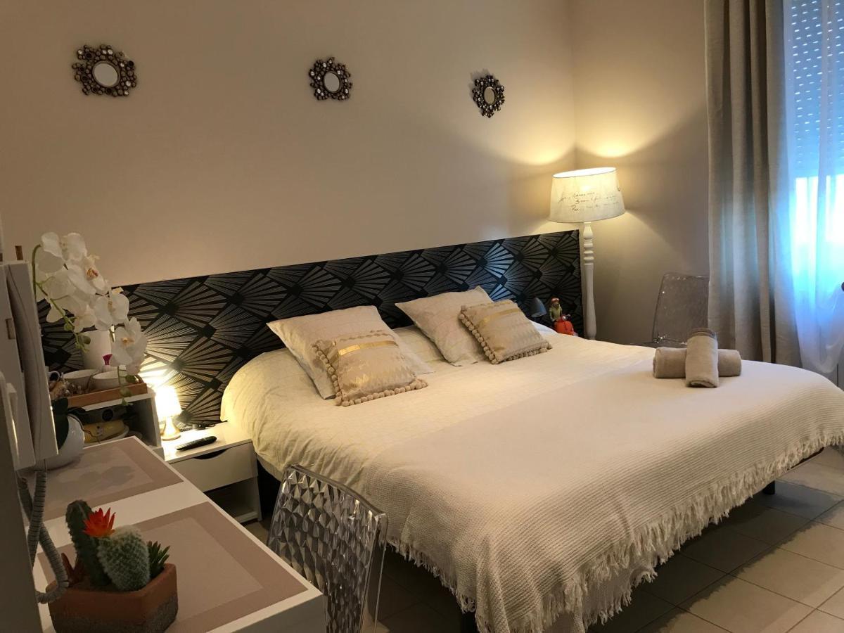 Le Marty Bed & Breakfast Narbonne Bagian luar foto